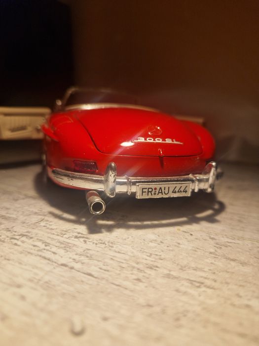 Mercedes-Benz 300 SL Roadster Bburago 1:18 – Made in Italy