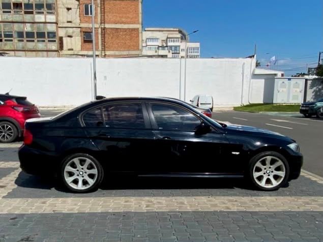 BMW 3 Series 2010 — imagine 3