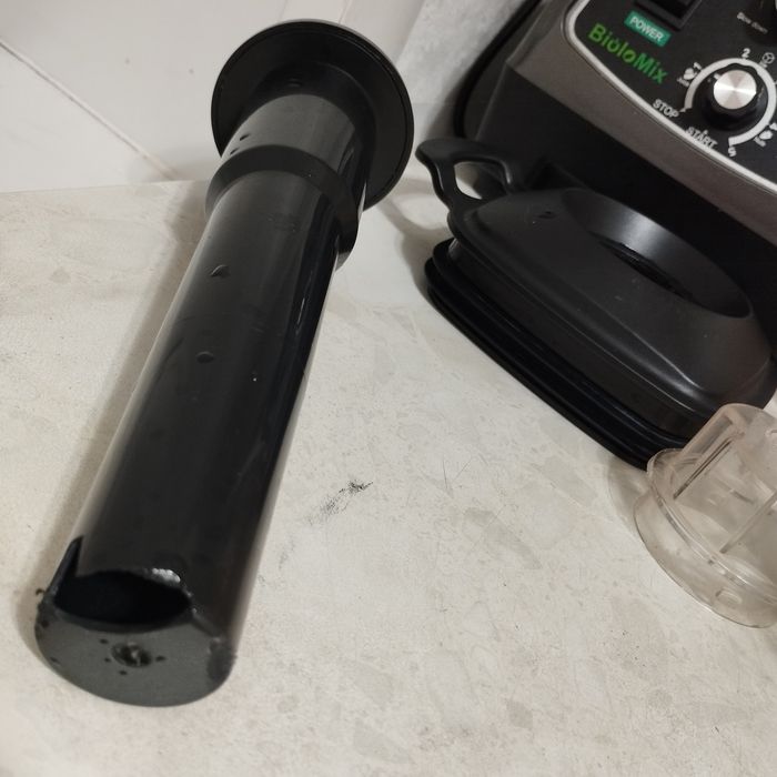 Блендер BioloMix 5200