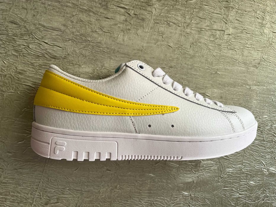 НОВИ дамски маратонки FILA