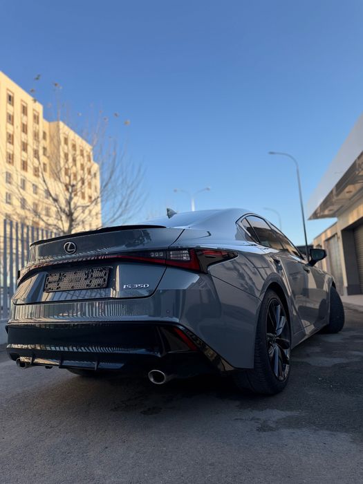Продается Lexus IS350