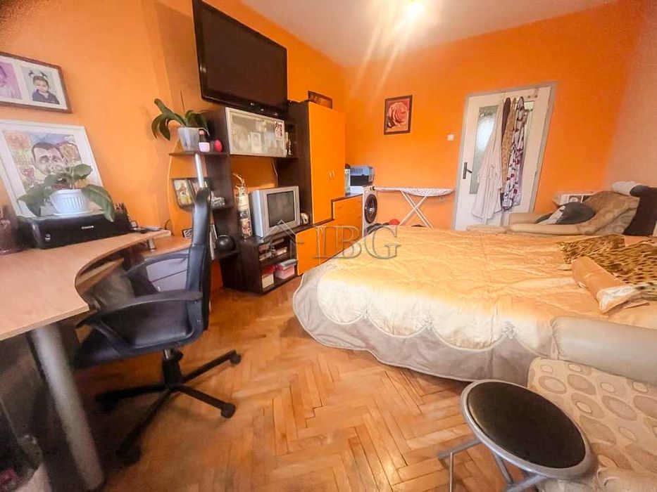 Продава се Двустаен апартамент в Русе, Здравец - 62 кв.м за 1234 €/кв.м - Снимка #4