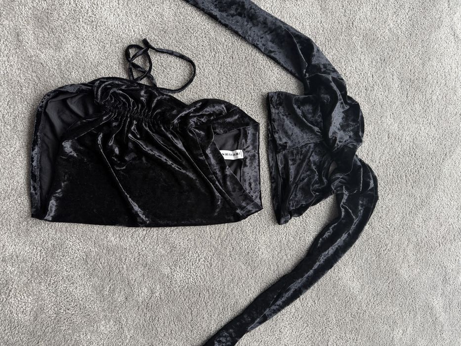 Сет от две части , пола и блуза кадифе