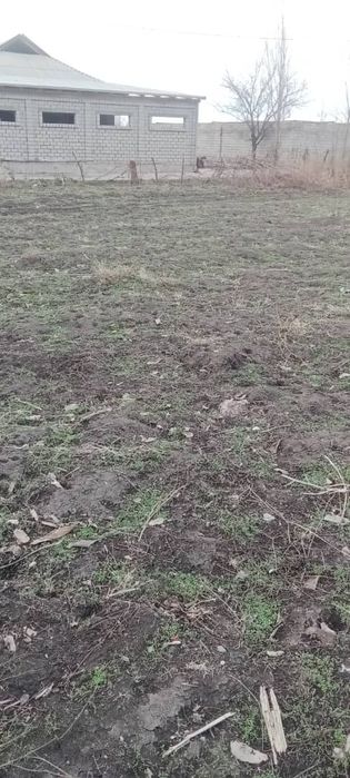 Yer sotiladi 10 sotix