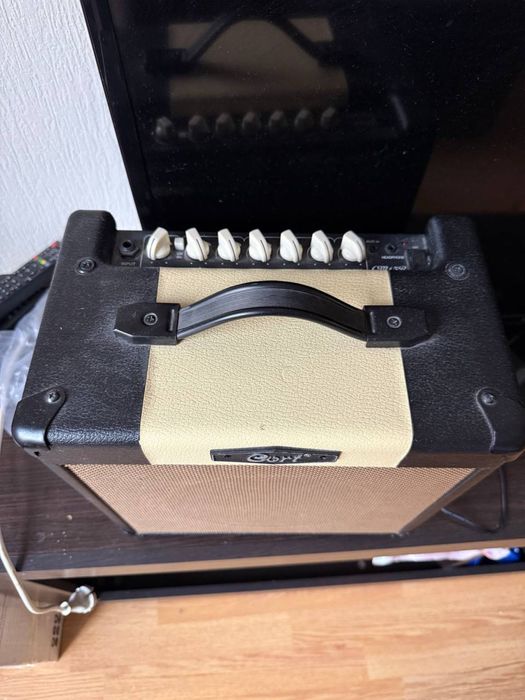 Комбоусилитель Cort CM15R