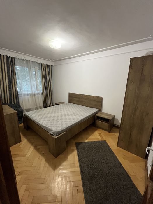 ~Persoana fizica~ Inchiriez apartament cu 3 camere