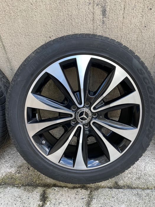 Продавам джанти с  зимни гуми  MERCEDES