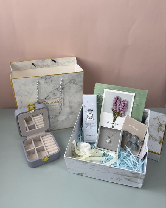 Боксы на 8 марта