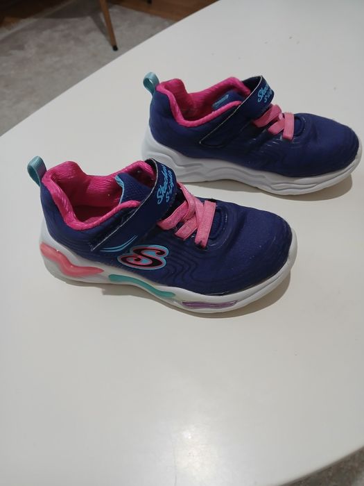 Adidași  Skechers, Puma si New Balance pentru copii