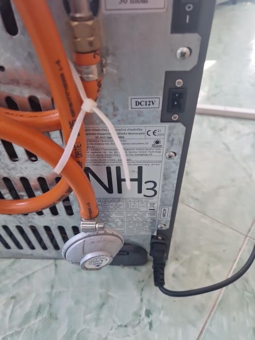 Къмпинг хладилник Mewa на газ, 12V и 230V