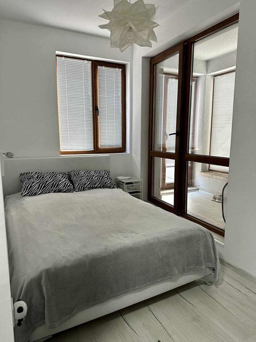 Дава се под наем Двустаен апартамент в Варна, Колхозен пазар - 65 кв.м за 485 € - Снимка #6