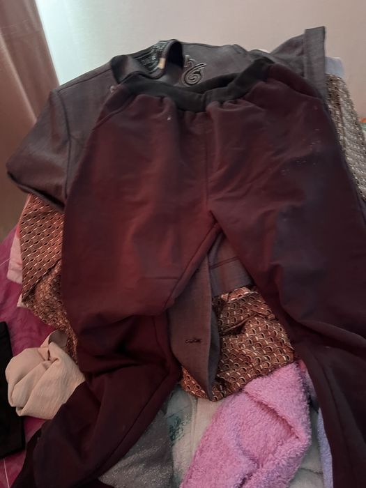 Пакет одежды для женшин и девочек разного возраста