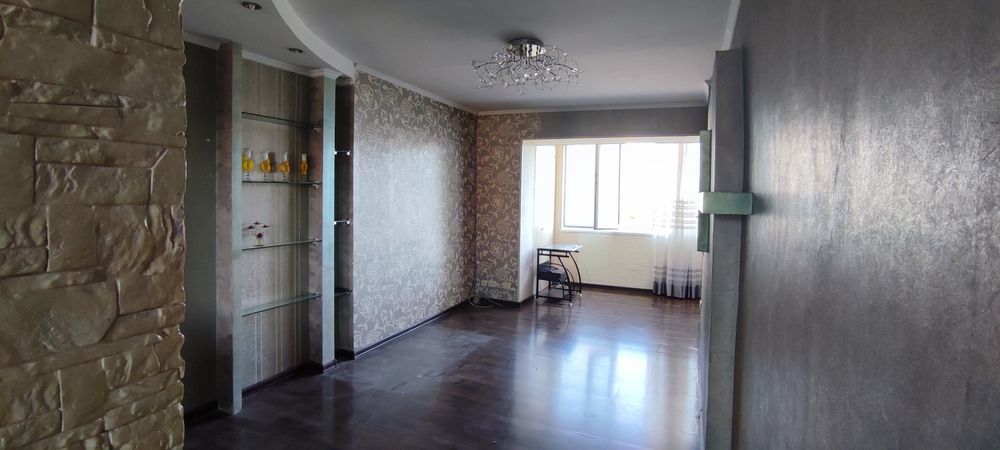 Продается 2-х комнатная квартира