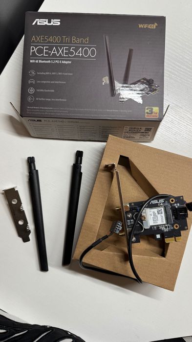 Wi-Fi адаптер ASUS PCE-AXE5400