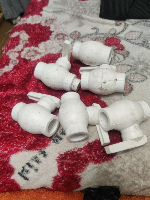 Продаю краны шаровые