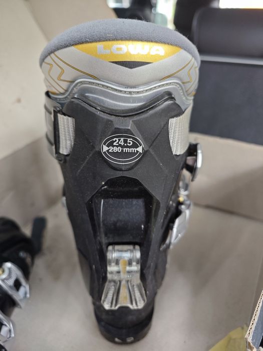 Дамски ски обувки LOWA