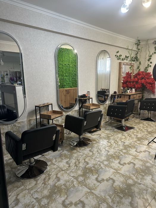 Сдаётся место визажиста • Центр города