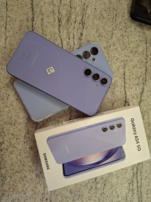 Телефони Samsung A54 и А34