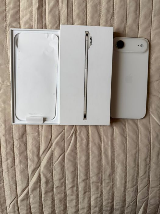 Iphone 17 Air light gold 256gb