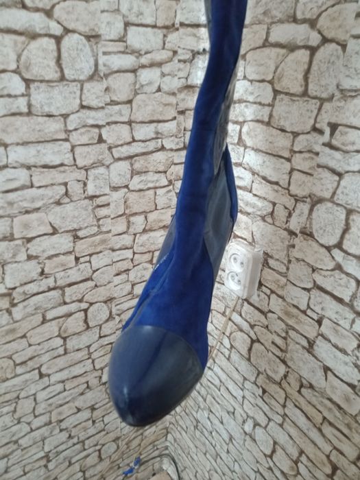 Продам сапоги 39р.новые.