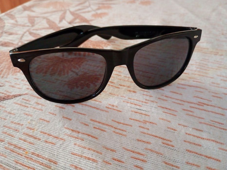 Ochelari de soare impecabili