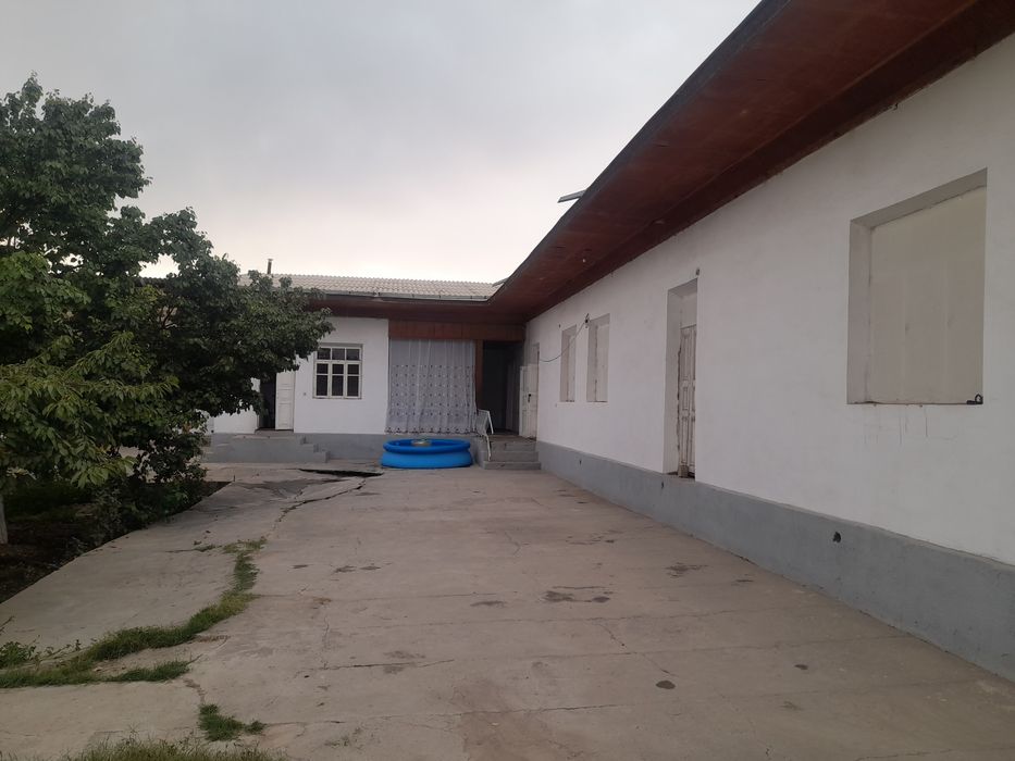 Uy sotiladi jizzaz shaxar oqqurginlek mahalasi