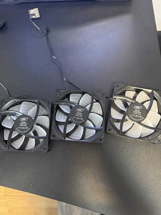 DeepCool RF120B – 3 броя вентилатори