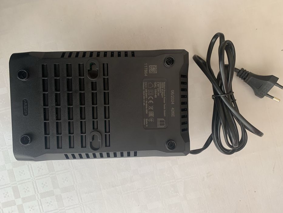 Incarcator bosch GAL 18v 40 . Bosch GAL 12v 40