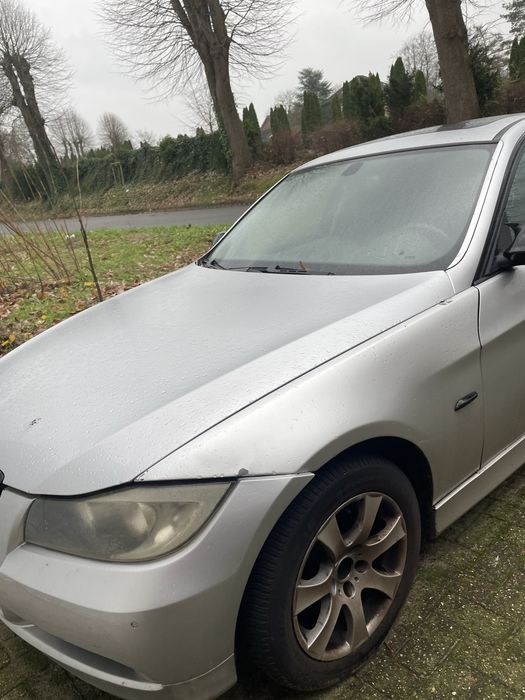 BMW E 90 2.0 benzina