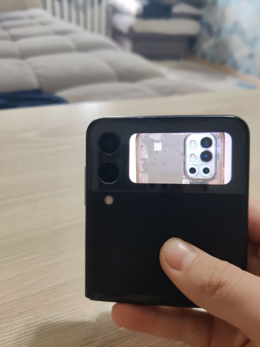 Samsung galaxy Z Flip 3