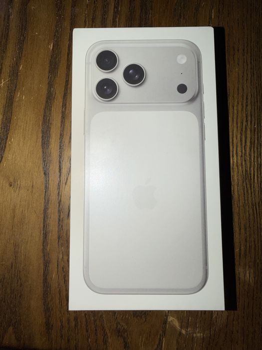 Iphone 17 pro max 256 Silver