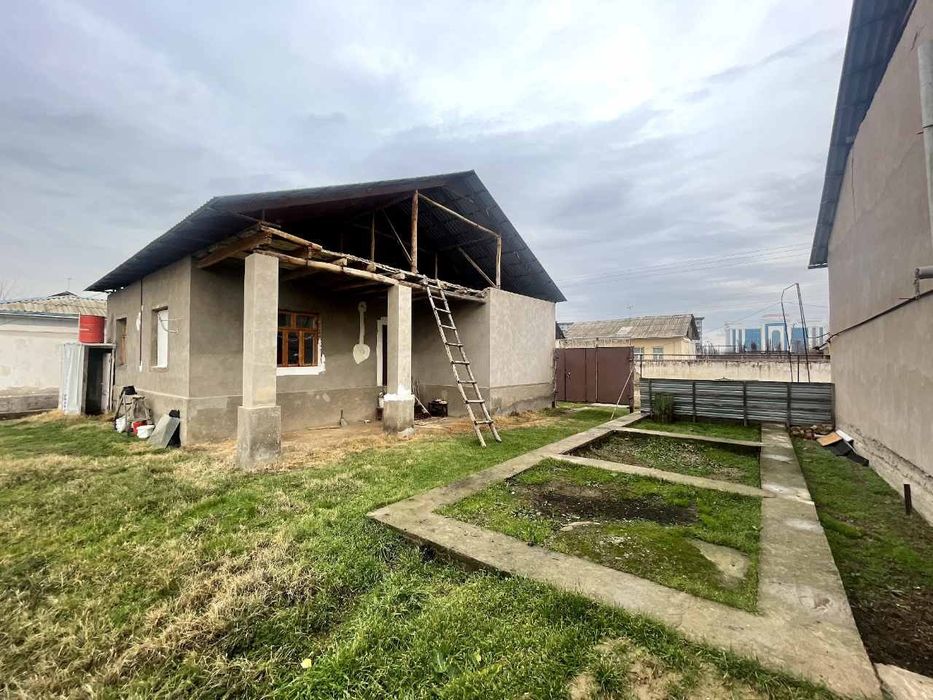 Uy sotuladi Nurafshonda