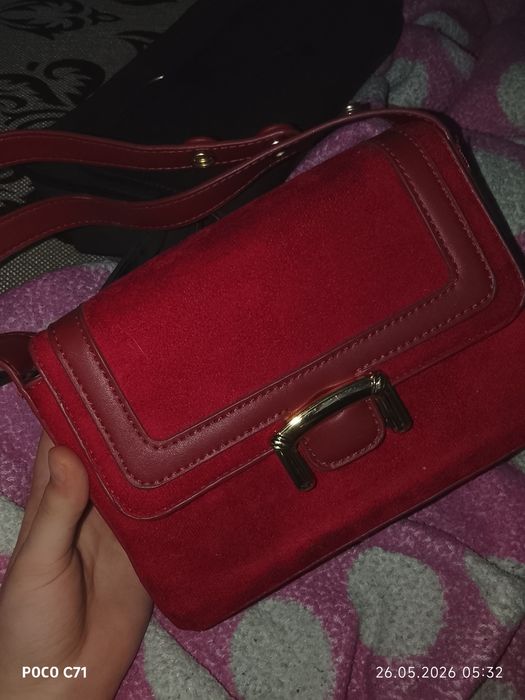 Продаю сумки каждая за 2500