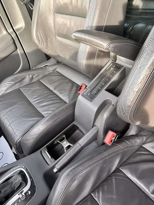 Продавам Голф 5 1.9 105кс на ЧАСТИ Имам над 15 Голфа с различни мотора