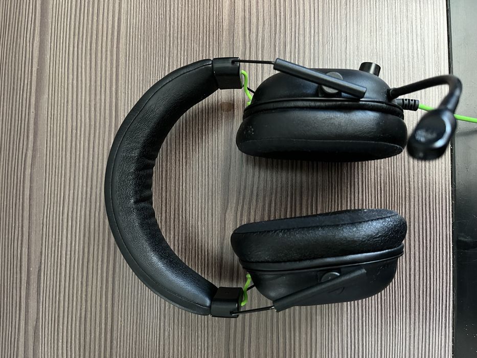 Продам наушники Razer Black Shark V2X
