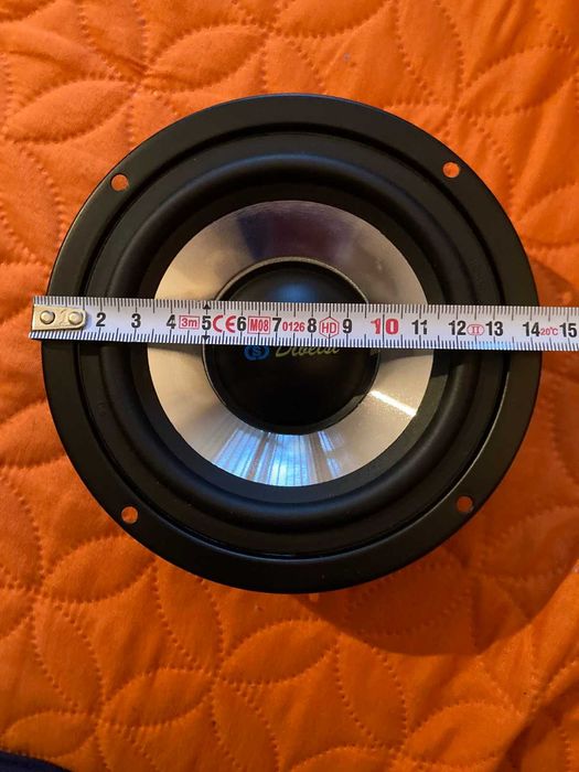 Бас каса / Събуфер - черна