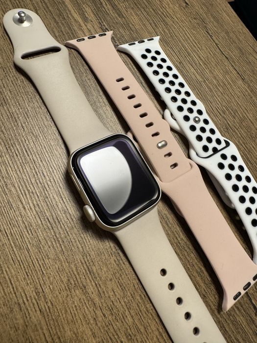 Apple Watch SE (2nd Gen) GPS 40mm – Отлично състояние