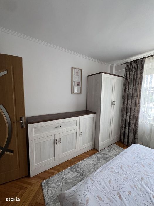Apartament  De vanzare 3 camere