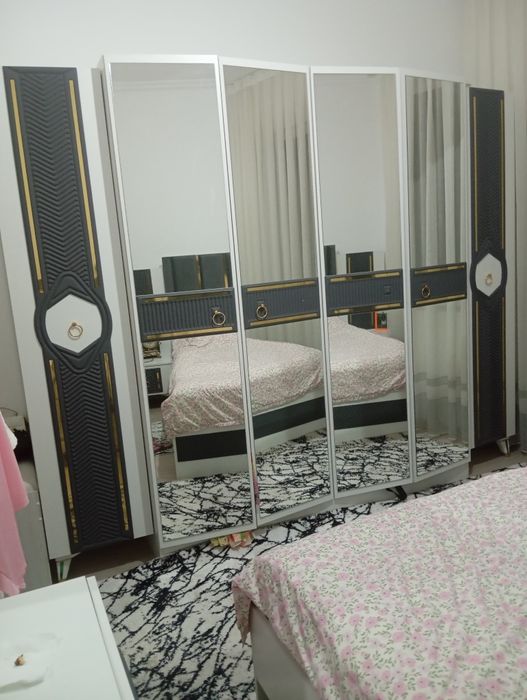 Продается новый спальный гарнитур изготовлена в Турции !!!