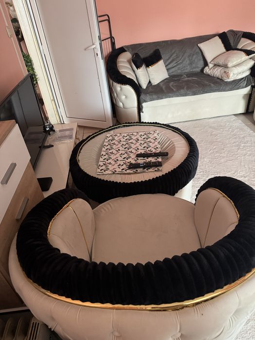 Холова Гарнитура Диван  Фотьойл Маса