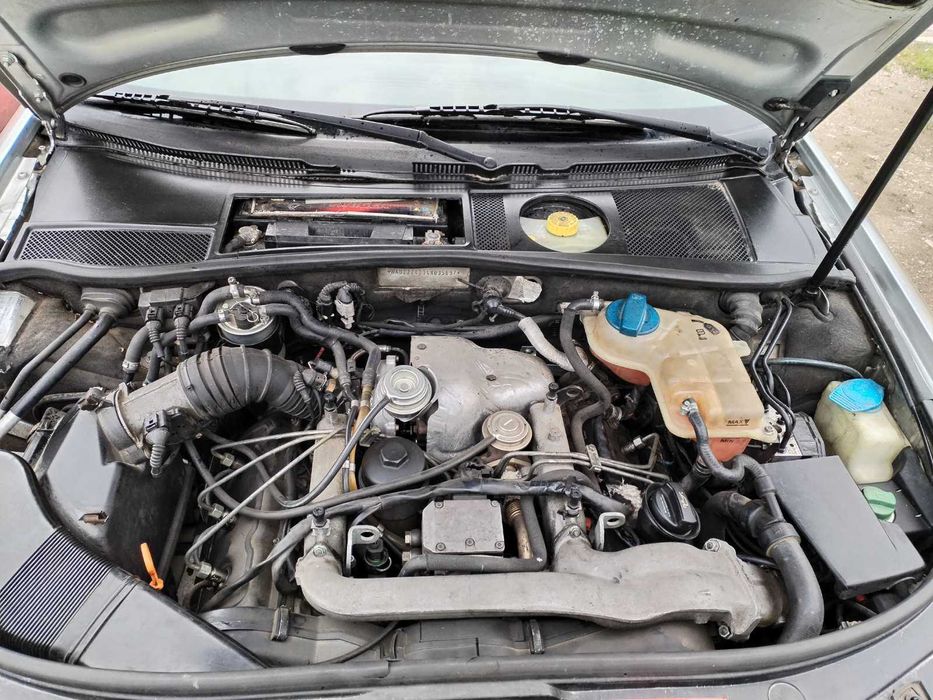 Audi A6 2.5 TDI 180 к.с. фейслифт QUATTRO комби