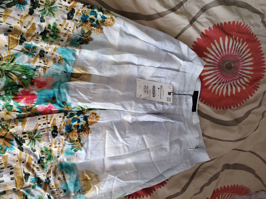 Нова рокля XS Zara