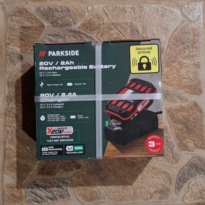 Parkside батерия 20 V 2Ah със зарядно 2.4A