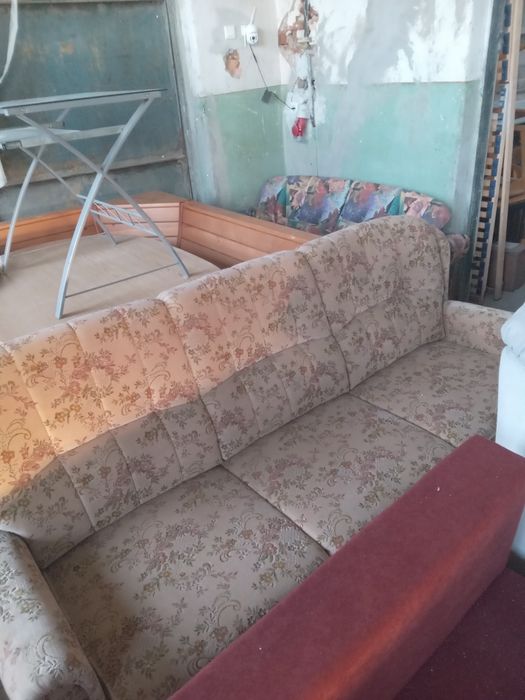 Mobilă second hand