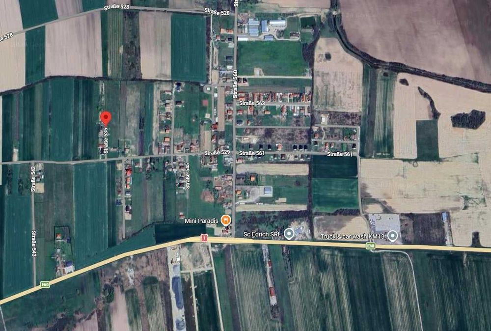 Teren intravilan de vânzare
