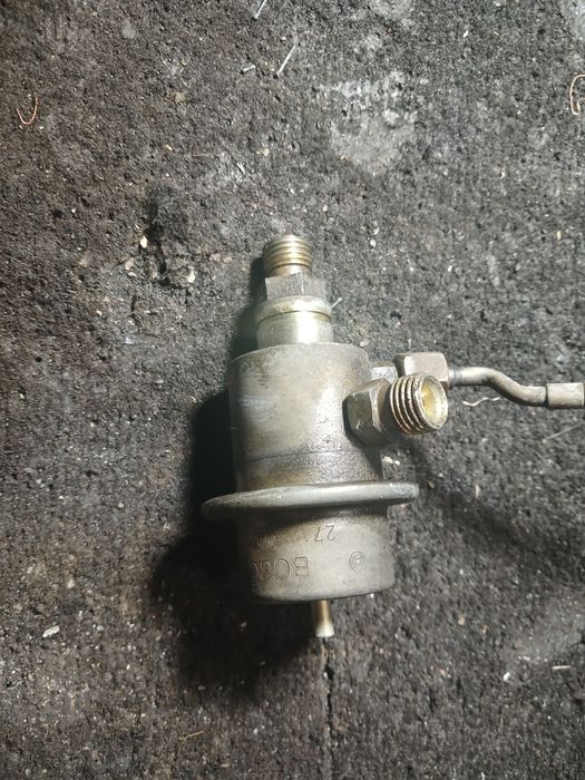 Запчасти на ауди 80, 100, 2.3