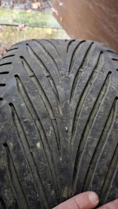 Продавам 2 бр. летни гуми Goodyear Eagle F1 GS-D3 275/45zr20