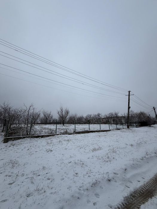 Teren intravilan 5200 mp - zonă superba, brazi și pădure