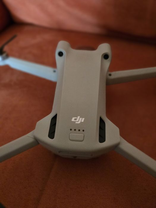 Vand dji mini 3 pro fly more combo 4 baterii incluse