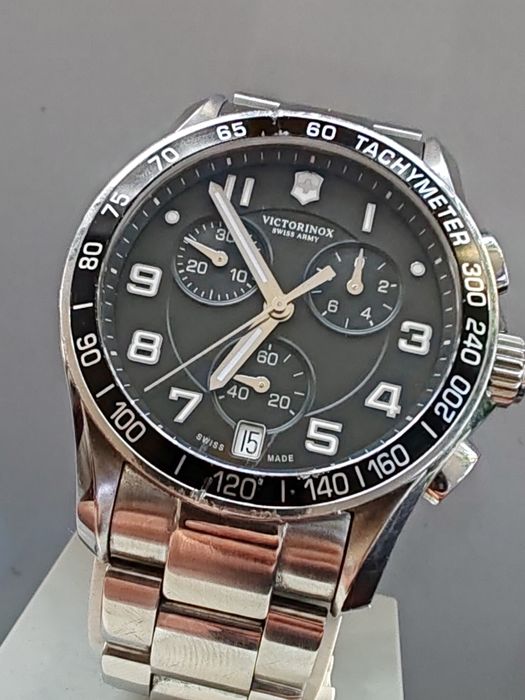 Victorinox Swiss Army Chronograph Quartz 42 mm